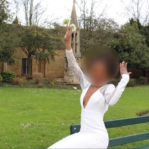 white long sleeve plunge open back maxi dress - Picture 7 of 8